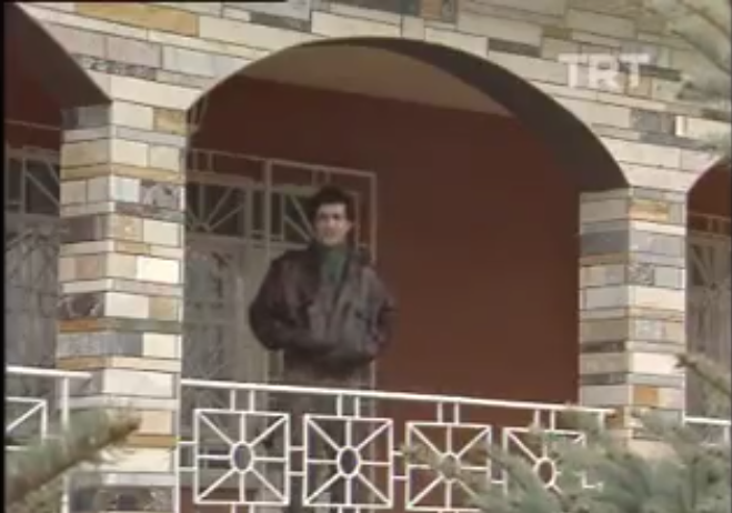 Zekai Tunca-Nedir Yıllar Yılı Senin Yaptığın 