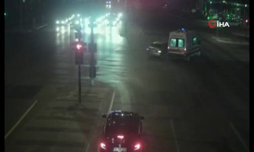 Altı kişinin yaralandığı ambulans kazası kamerada