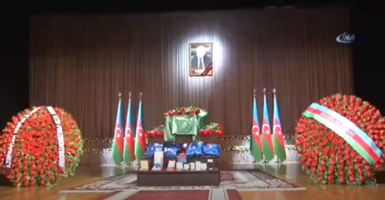 Azerbaycan Enerji Bakanı Natik Aliyev Son Yolculuğuna Uğurlandı
