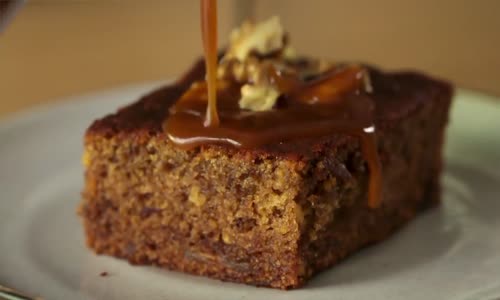 Hurmalı Islak Kek Tarifi 