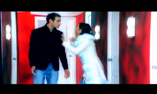 Ebru Gündeş  Ben Seçilmem Seçerim