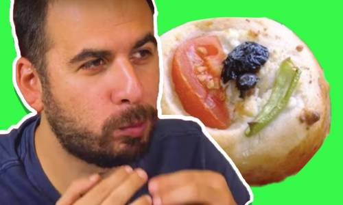 Mini Pizza Yeme Kapışması - Kim Pes Edecek