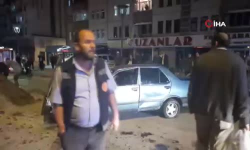 Ticari taksi ile çarpışan otomobil takla attı- 1 yaralı 