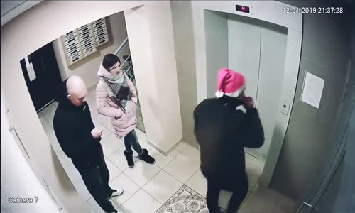 Kafası Güzel Gençlerin Apartman Mülküne Zarar Vermesi