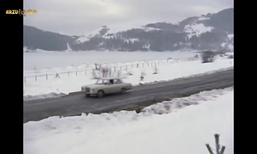 Hasret  Taş Yürekliyim Ben