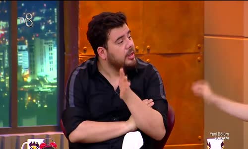 Demet Özdemir Hangi Ünlü Sanatçının Klibinde Rol Almış - 3 Adam