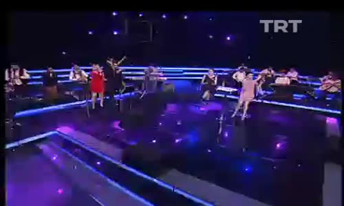 Dolapdere Big Gang-İt's Raining Man izle 