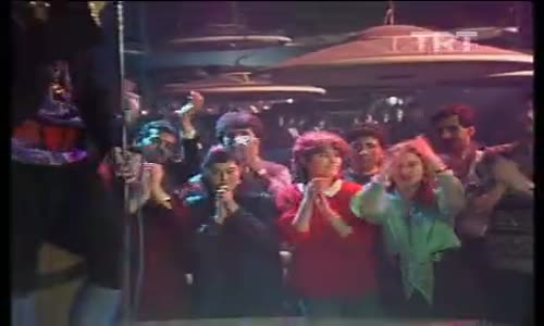 Seyyal Taner-Tek Tek Aklar Düşüyor