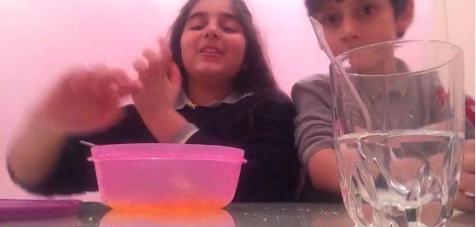 Bugün sizlere slime yaptık !!