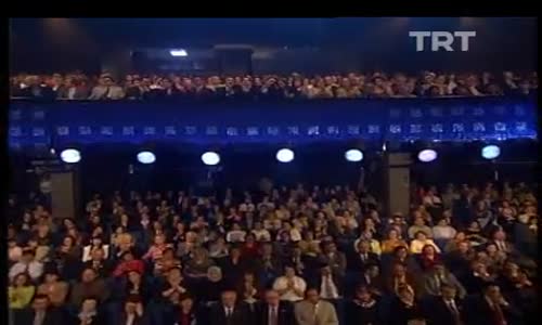 Emel Sayın-Ayrılık Ateşten Bir Ok izle