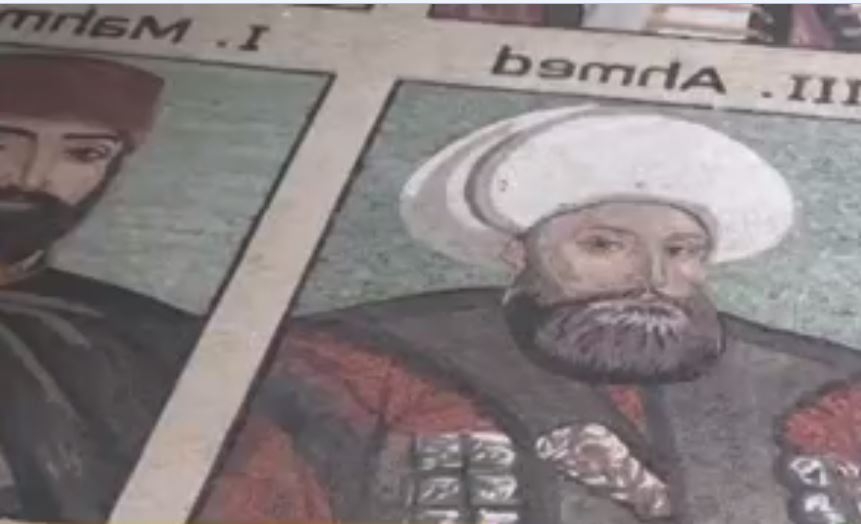 Bir Buçuk Milyon Taşla Osmanlı Padişahlarını Resmetti