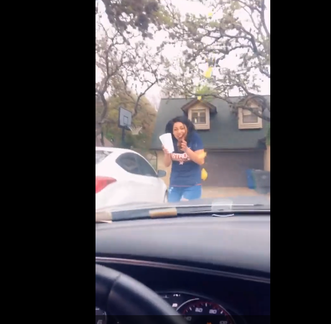 Kornadan Aklı Çıkan Kız