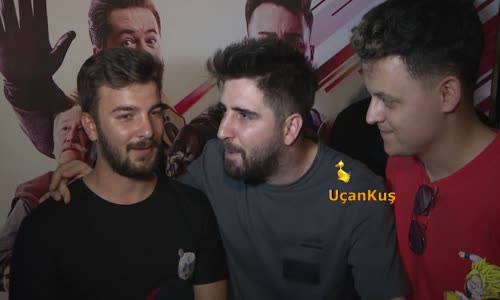 Kafalar ve Halil Söyletmez Enes Batur'un Film Gösterimindeler