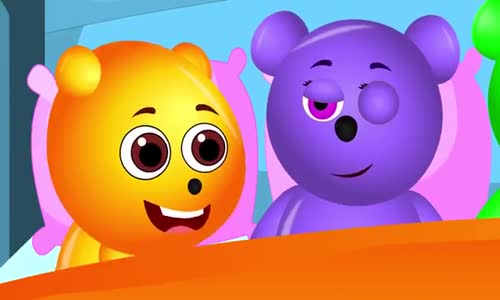  Sakızlı Ayı Oynarken Uykuda Yuvarlanıyor - Parmak Aile