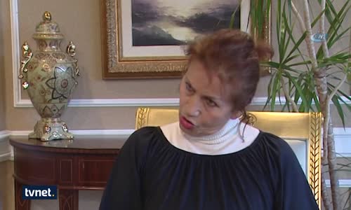 Hamburger Yemeğe Gitti Parmağından Oldu