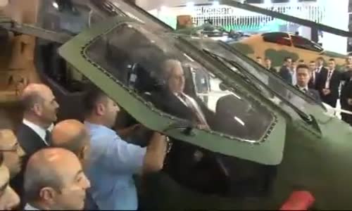 Başbakan Yıldırım İlk Milli Helikopter Atakın Pilot Koltuğunda 