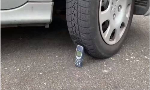 Samsung Galaxy S10 - Nokia 3310 Araba İle Sağlamlık Testi # 199