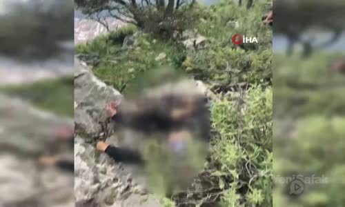 Paraşüt Pilotu Ve Yabancı Yolcusu Kayalıklara Düşüp Öldü