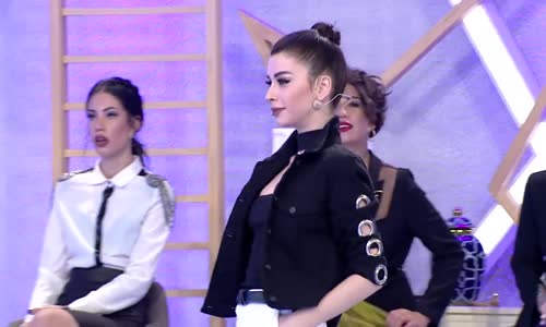 Aleyna Kemal Doğulunun Henüz Çıkmayan Şarkısını İLK Kez Söyledi