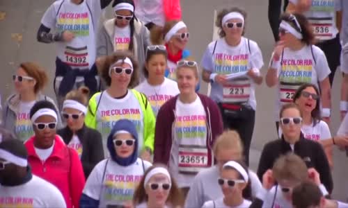 Pariste Gökkuşağı Renk Yarışına Binler Katıldı