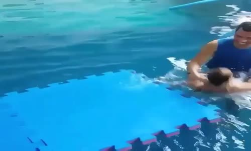 Bebeğin Suyla İmtihanı