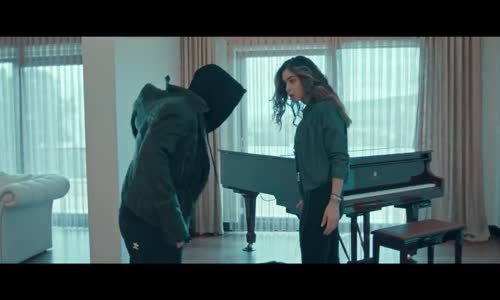 Berkay - İki Hece (Official Video)