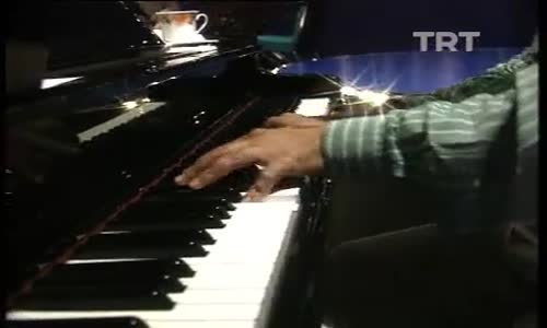 Füsun Önal-Bir Tanem izle