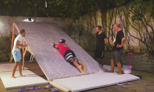 Kaygan Duvar - Tırmanmak İmkansız