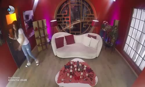 Kısmetse Olur - Aycan&Onur Romantik Kırmızı Oda Sohbeti 