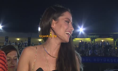 Derya Uluğ Ebru Gündeş'i Dinlemeye Gitti