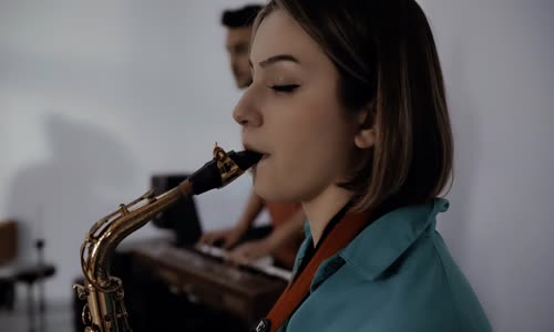 Furkan Kızılay - Kırmızı