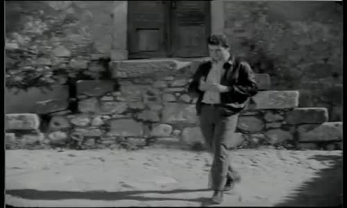 Benim Kızım Senin Gibi Şoföre Layık Değil 