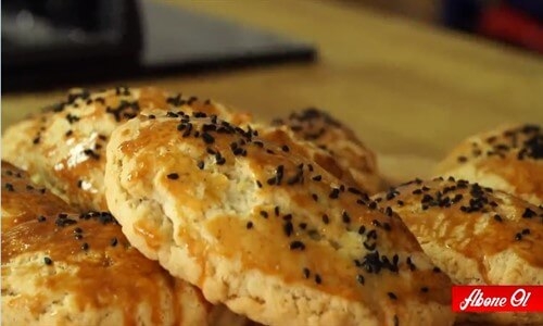 Peynirli Anne Poğaçası Tarifi 