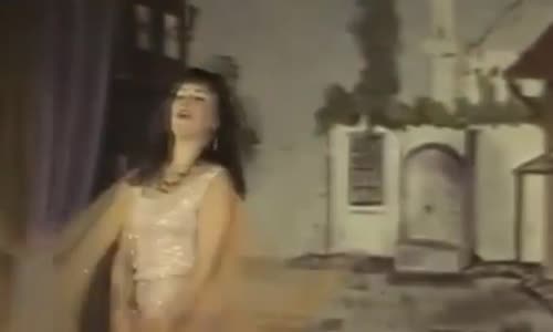 BEN BİR FINDIK KURDUYUM