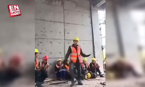 Moonwalk'da Zirve Yapan İnşaat İşçisi