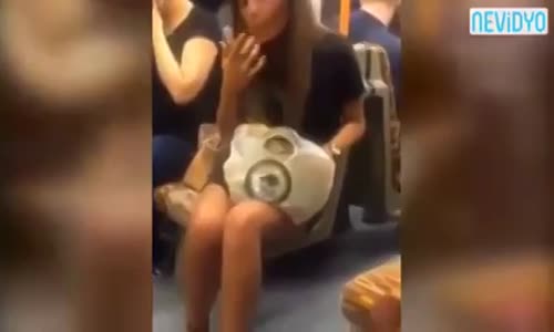 Metrodaki Sarhoş Kızın Hali Tam Anlamıyla İbretlik!
