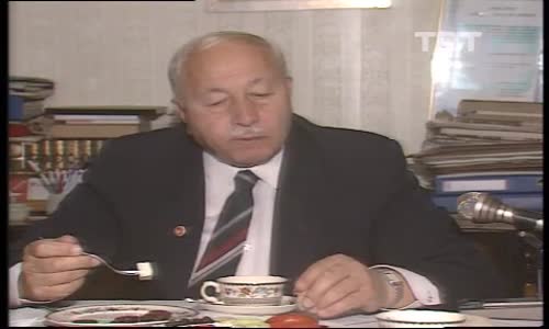 Necmettin Erbakan'ın Mitinglerinde Mizah Unsurunu Kullanması izle