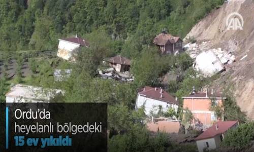 Ordu'da Heyelanlı Bölgedeki 15 Ev Yıkıldı