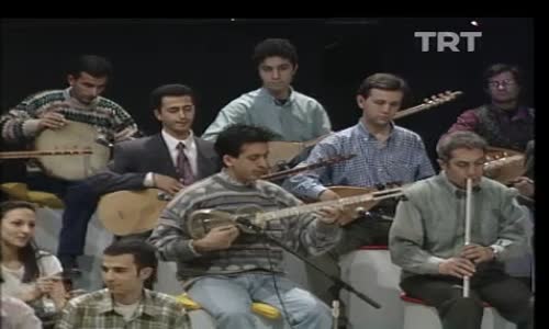 TRT Ankara Radyosu THM Gençlik Korosu-Bugün Ayın Üçüdür