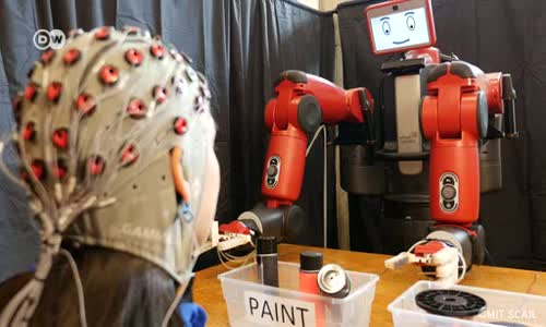 Beyin Gücüyle Kontrol Edilebilen Robot