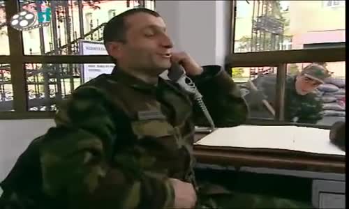 Emret Komutanım - Hamza'nın Yeni̇ Şarkısı Terliksi Vedat İle Cemal De Dahil Oldu