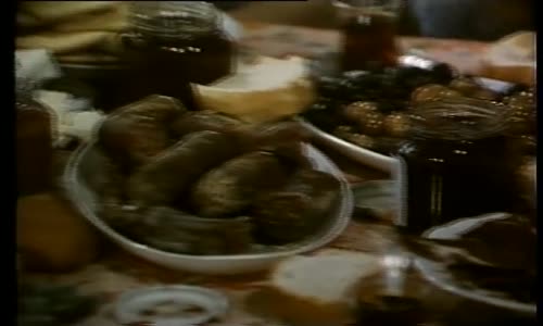 Renkli Mi Ben Ona Göre Giyinem 