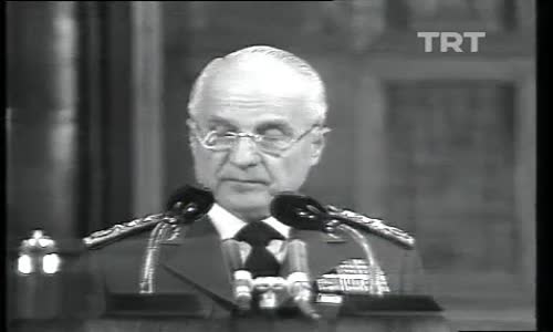 Kenan Evren'in Danışma Meclisi Konuşması izle