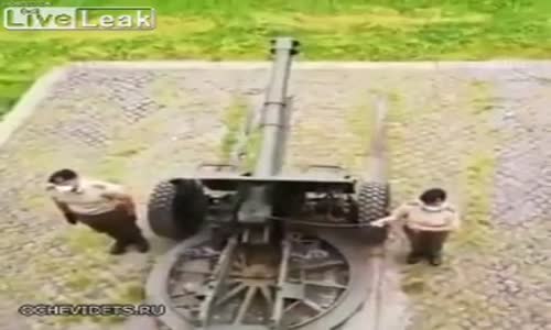 Kadın Askerin Top ile İmtihanı 