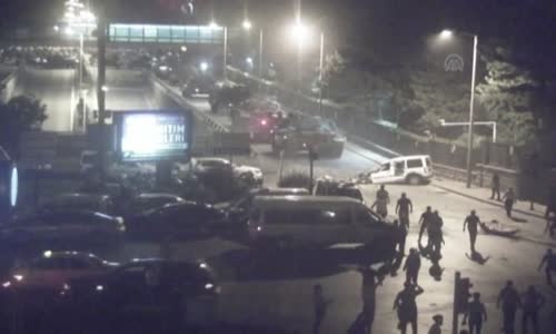 Cami Avlusuna İşeyen Köpek Gibi Kaçtı Bazılar Diriliş 15 Temmuz