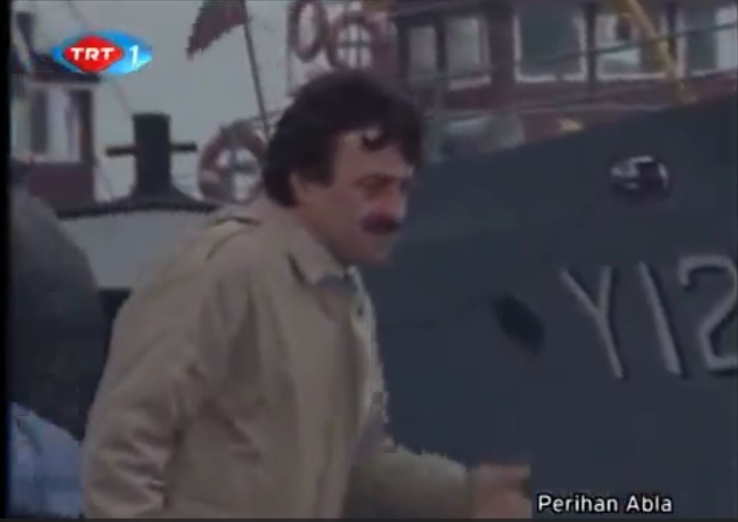 Perihan Abla 18. bölüm full izle (Perran Kutman,Şevket Altuğ 1980 döneminin en iyisi ) 