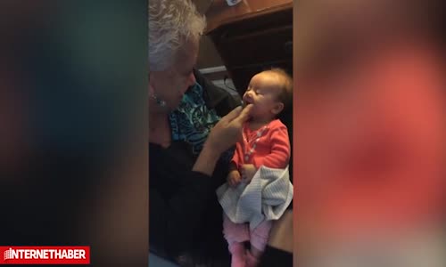 Büyükannesinin İşaret Diline Cevap Veren Sevimli Bebek 