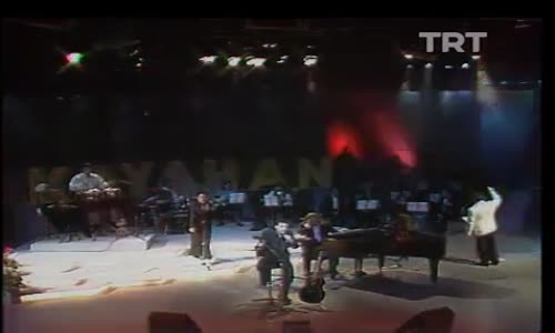 Kayahan-Gözlerinin Hapsindeyim İzle