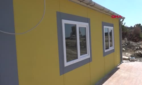 Demet Akalın, Fatma teyzenin haline kayıtsız kalamadı! Manavgat'ta evi yanan kadının evini yaptırdı