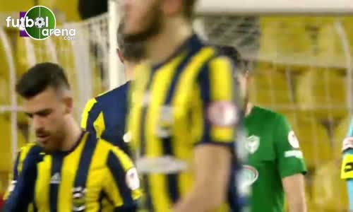 Robin van Persie kaleciye formasını verdi